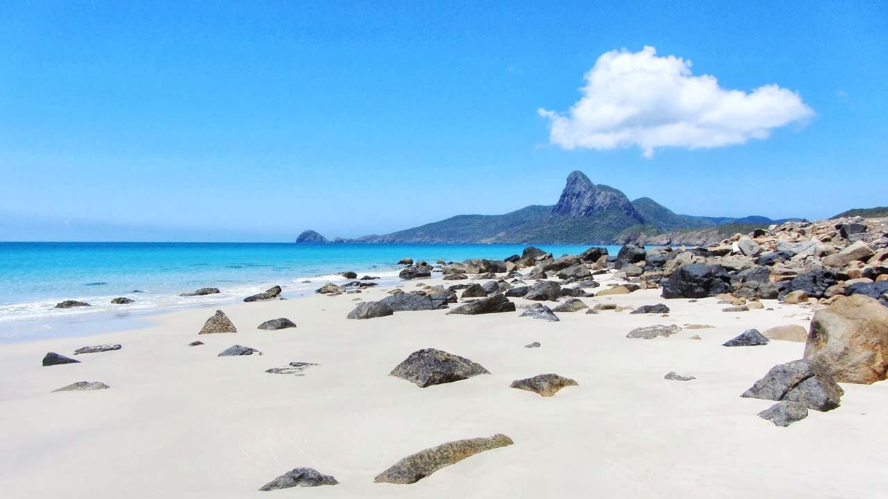 Co To Island awaits beach lovers to explore