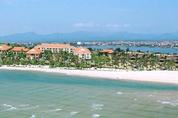 Holidays on Nhat Le beach in Quang Binh