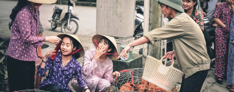 Dong Ba Market attracts visitors to Hue